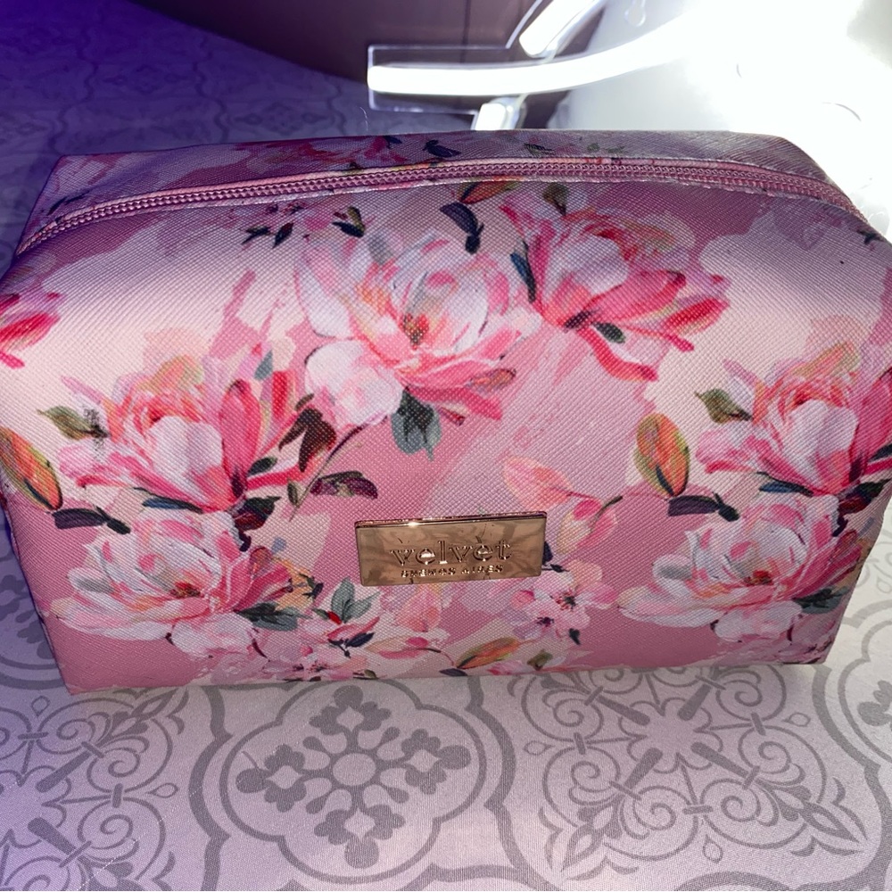 Velvet Makeup Bag👛